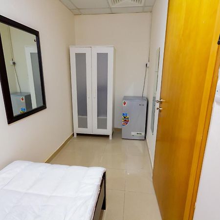 Small Budget Rooms For 'Girls' Only In Dubai, Marina Zewnętrze zdjęcie