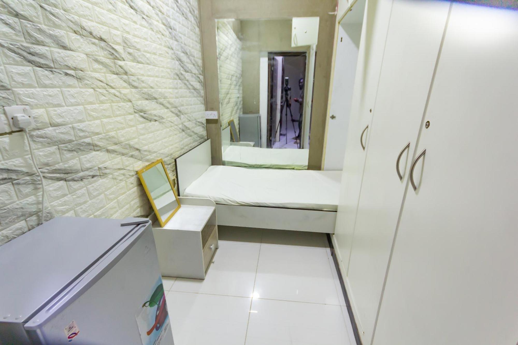 Small Budget Rooms For 'Girls' Only In Dubai, Marina Zewnętrze zdjęcie