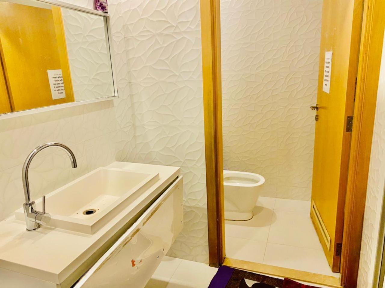 Small Budget Rooms For 'Girls' Only In Dubai, Marina Zewnętrze zdjęcie