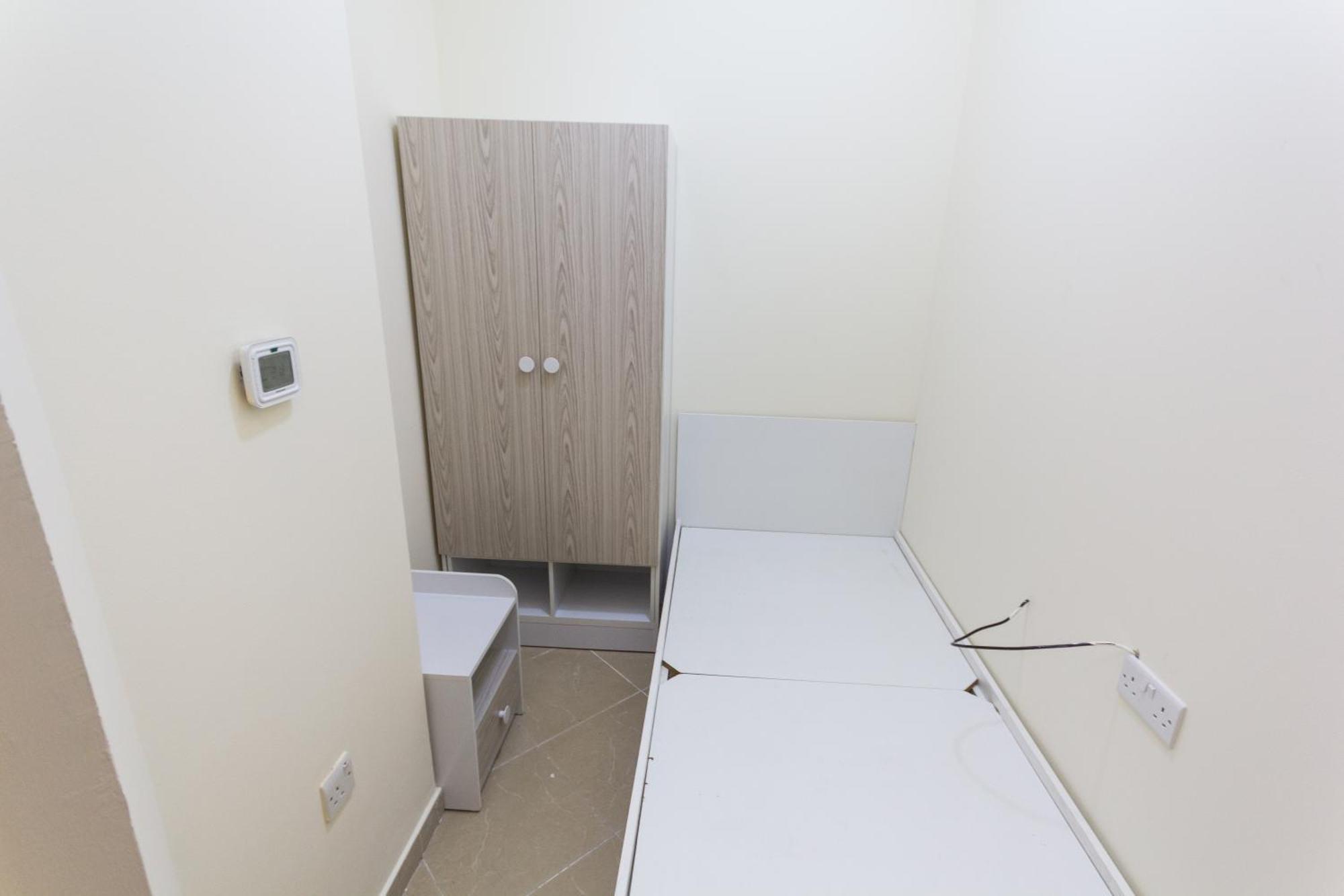 Small Budget Rooms For 'Girls' Only In Dubai, Marina Zewnętrze zdjęcie